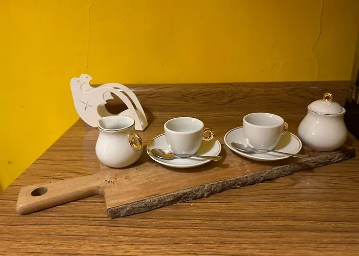 Amarelo House * Florence